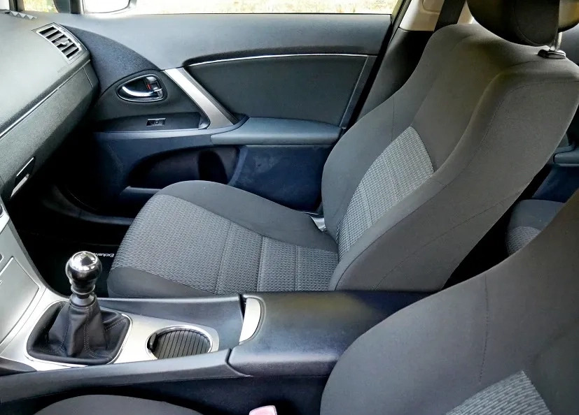 Toyota Avensis cena 38900 przebieg: 187000, rok produkcji 2012 z Olsztyn małe 466